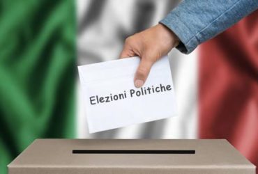 https://www.tp24.it/immagini_articoli/11-12-2017/1513014625-0-elezioni-sicilia-politiche-sgarbi-vuole-satiro-vinitaly.jpg